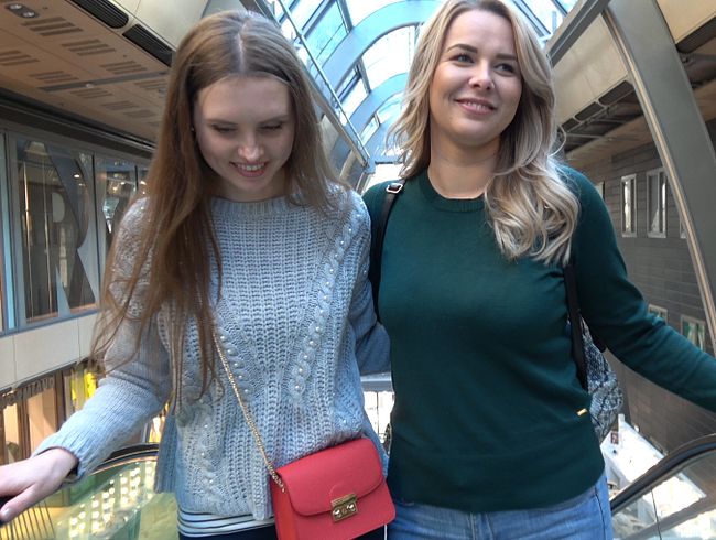 s*xynaty Porno Video: Wenn zwei Frauen sich küssen in der Öffentlichkeit!